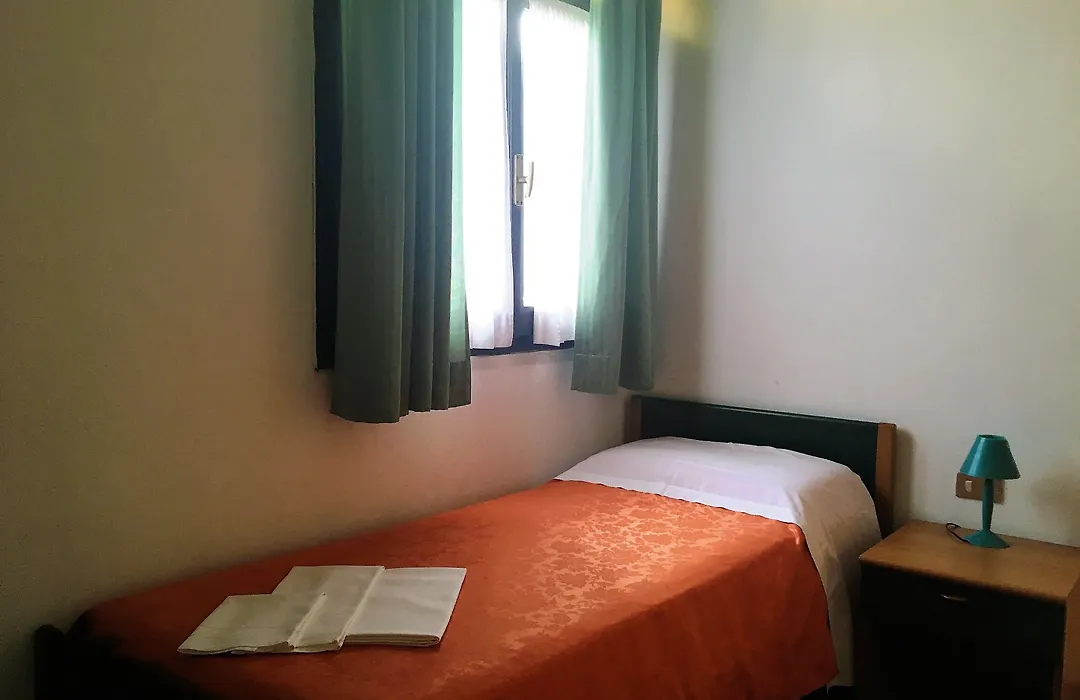 Camping Hotel Au Lac De Como-1